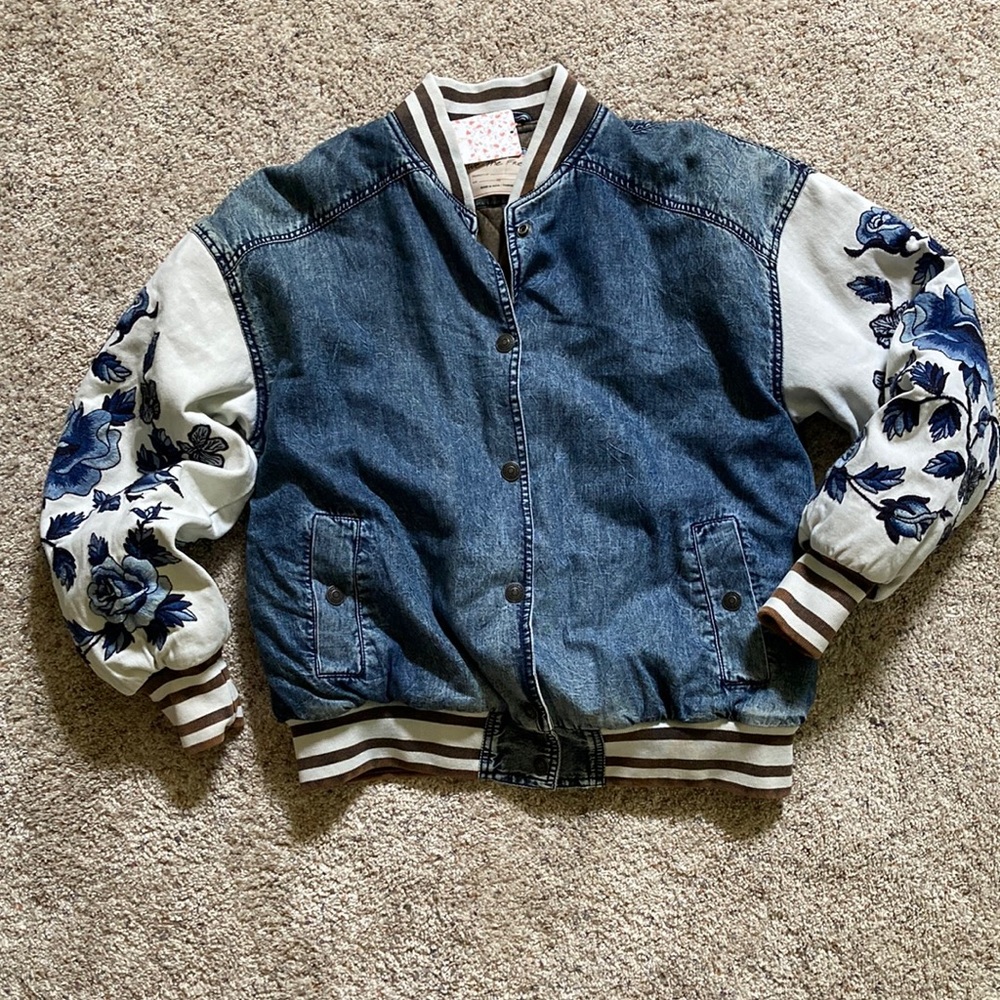 Team spirit denim jacket